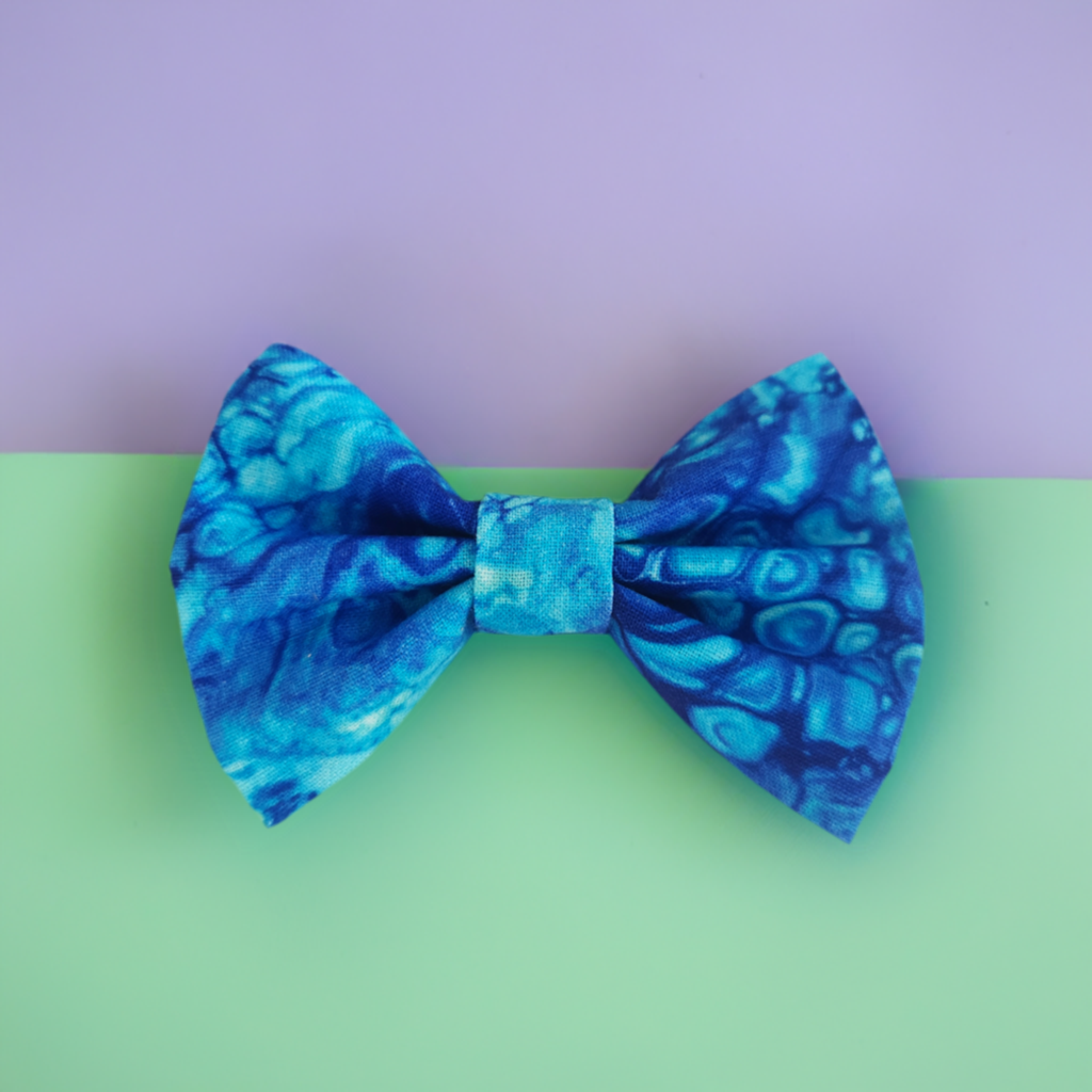 Small Classic Blue Bow